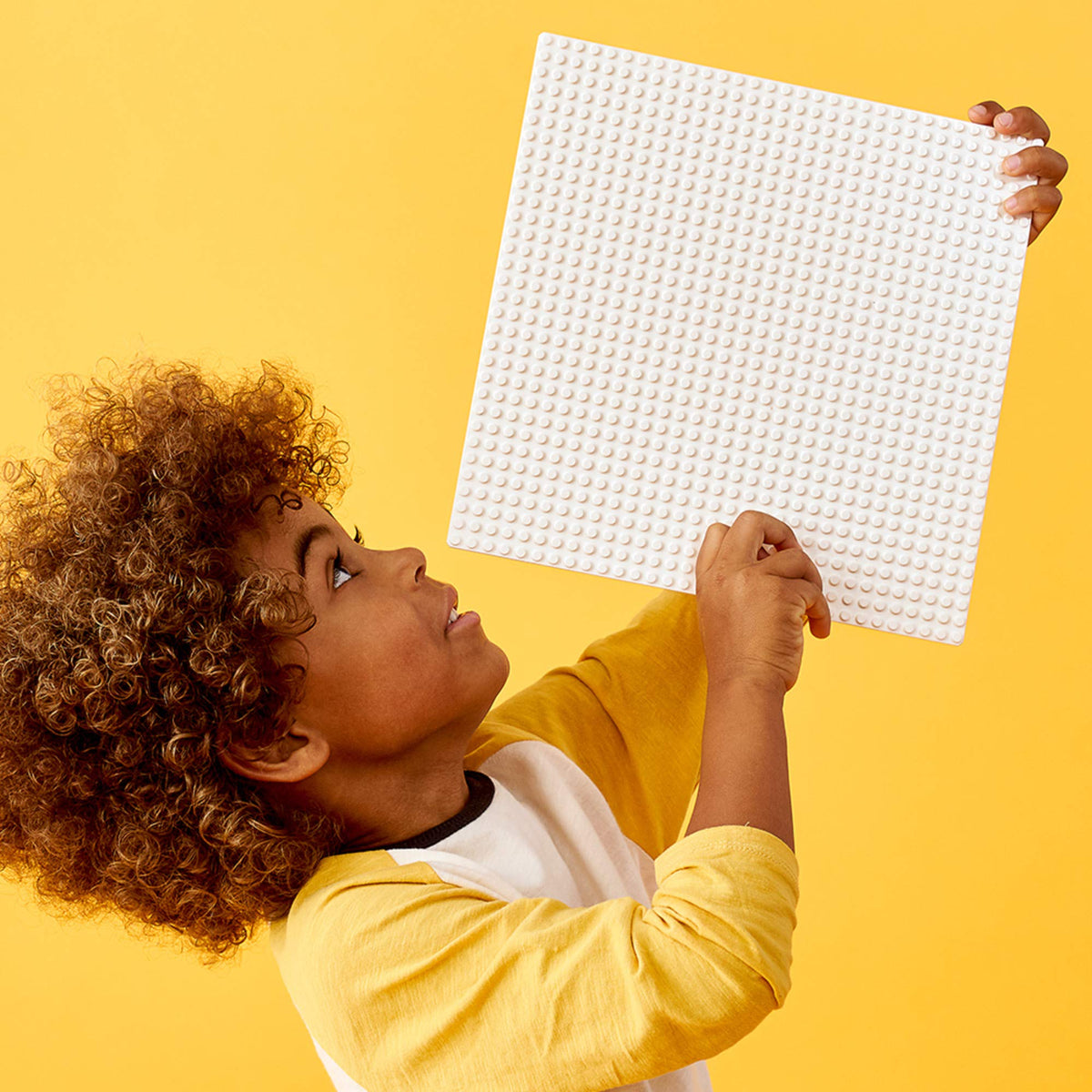 LEGO Classic White Baseplate, Square 32x32 Stud Foundation to Build, Play, and Display Brick Creations, Great for Snowy and Winter Landscapes, 11026